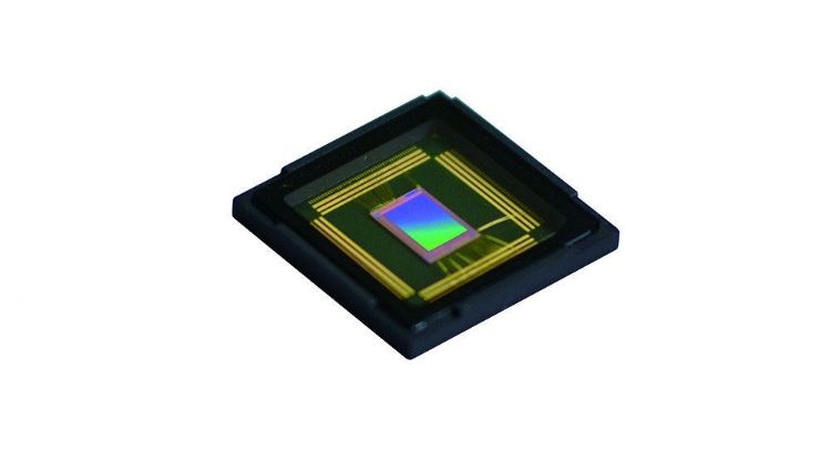 SK海力士量产0.7微公尺CIS 加速追赶Sony、三星