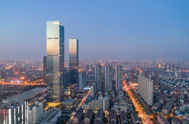 人均GDP全国第一的宜居城市，为何对年轻人还是吸引力不足？