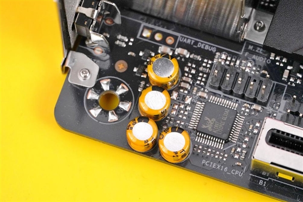 一体化10层PCB！铭瑄MS-iCraft Z690lTX WIFI主板图赏
