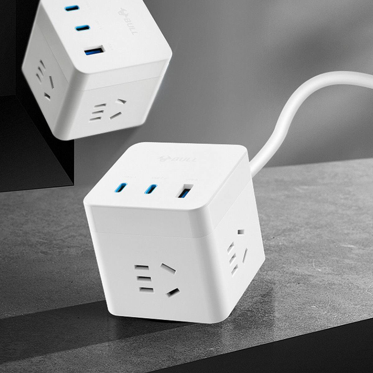 公牛推出65W 2C1A快充魔方插座,与鸡肋USB说再见-充电头网