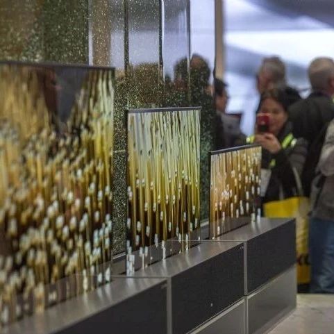 蒸镀喷印之外的OLED生产技术不需光罩与有机溶剂​
