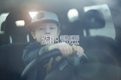 这7家典型的“不务正业”的科技公司，自动驾驶做得怎么样了？