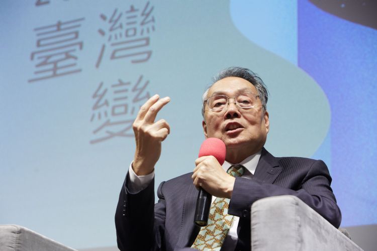 施振荣：企业应搭建舞台 提供人才发挥