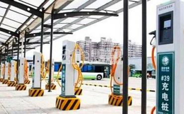 全国已建成公共充电桩17.1万个