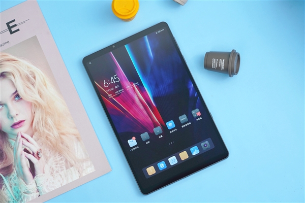 8.8英寸高刷电竞屏！联想拯救者Y700图赏