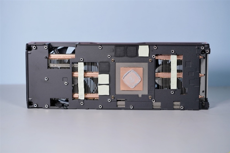 AMD第一款真正超越对手的显卡!RadeonRX6700XT首发评测 AMD第一款真正超越对手的显卡!RadeonRX6700XT首发评测