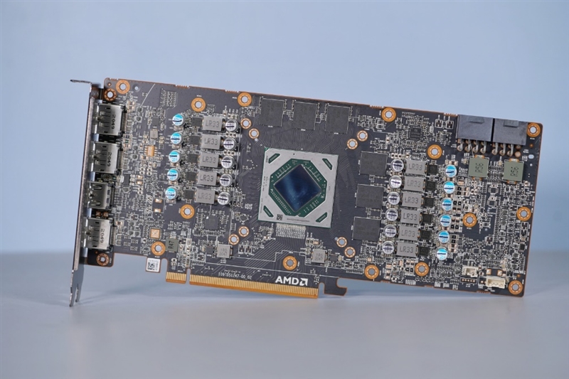 AMD第一款真正超越对手的显卡!RadeonRX6700XT首发评测 AMD第一款真正超越对手的显卡!RadeonRX6700XT首发评测
