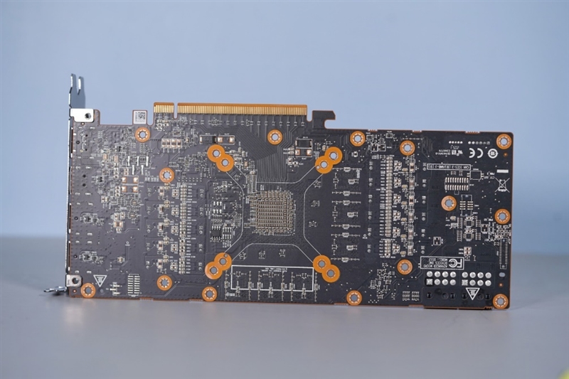 AMD第一款真正超越对手的显卡!RadeonRX6700XT首发评测 AMD第一款真正超越对手的显卡!RadeonRX6700XT首发评测