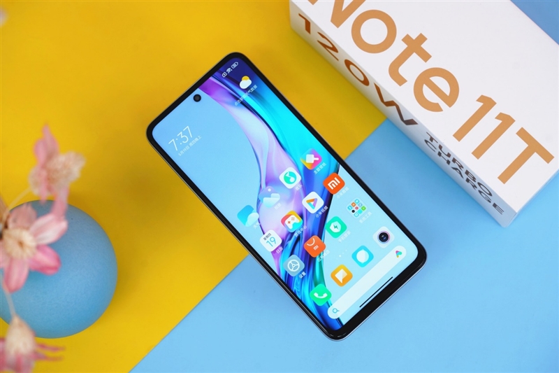 天玑神U+顶级LCD屏！Redmi Note 11T Pro+首发评测：1999元冲击旗舰之作