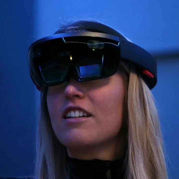 MR | 微软砍掉HoloLens头显项目？内部员工：未来将与三星合作