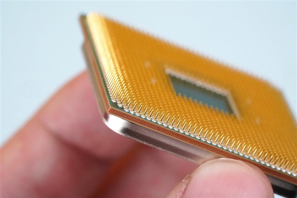 1999性价比之王！AMD锐龙7 5700X处理器图赏