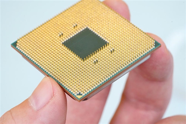 1999性价比之王！AMD锐龙7 5700X处理器图赏