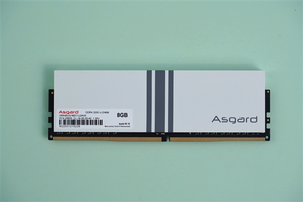 炫酷白甲RGB 阿斯加特女武神DDR4 3200内存图赏