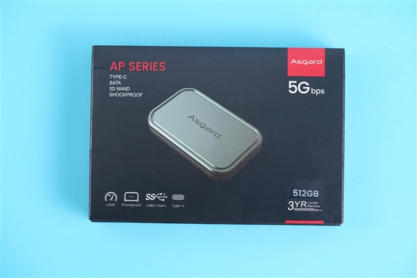 还不到iPhone一半大!阿斯加特512GB Type-C SSD图赏