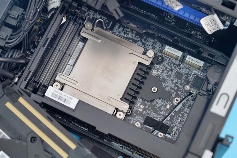 首款搭载i9-12900与顶级显卡的8L迷你主机！Intel NUC 12 Extreme评测