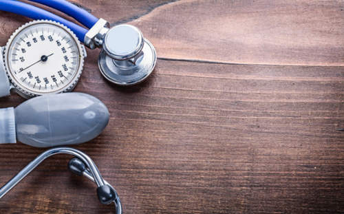 医用吸入器使用者每次吸入药物量是应有的一半？