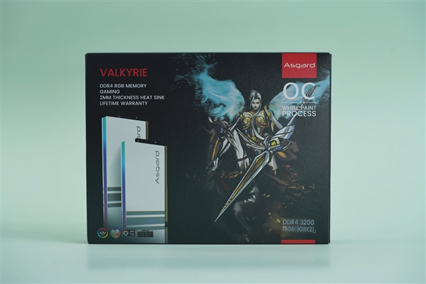 炫酷白甲RGB 阿斯加特女武神DDR4 3200内存图赏