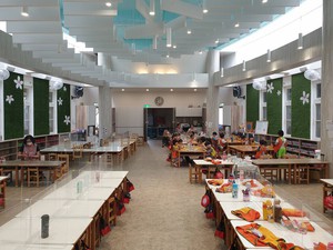 华兴集团与桃市府合作校园防疫 提供非接触式紫外线抗菌设备