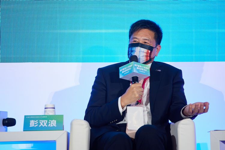 友达盖新厂 彭双浪：碳排不增反减