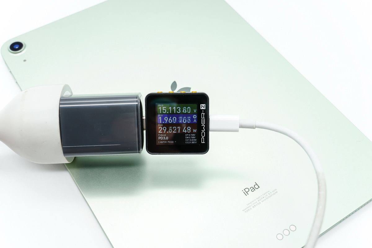 Anker推出40W双口安芯充，iPhone SE 3与iPad一起快充-充电头网