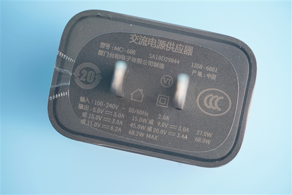 骁龙8+双风扇游戏利器！联想拯救者Y90开箱图赏