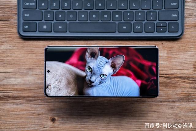 小米12不香了？骁龙8Gen1+9X光学变焦+5000mAh，终于降价了