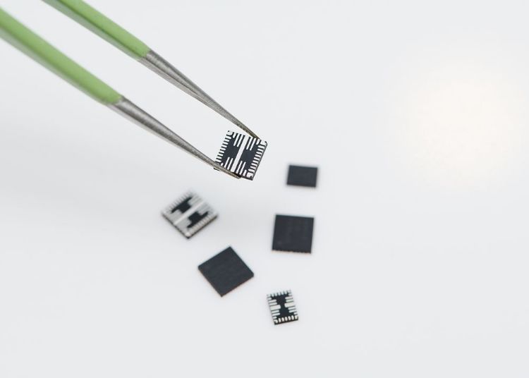 8寸转12寸门槛高，中小模拟IC业者2023年是否采用仍在观望。三星