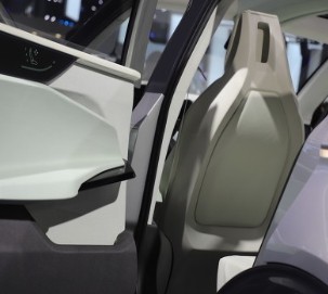 特斯拉对购买Model 3和Model Y买家免费增压