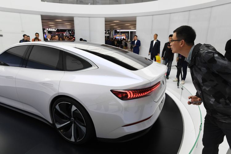 中国2022年逐步取消新能源车补助