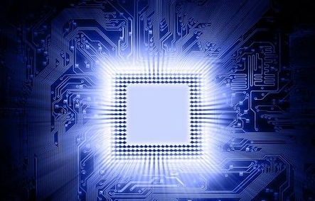 Atmel推出面向无源无钥门禁系统的下一代高集成度驱动器和防盗基站 进一步拓展其在汽车门禁领域的领先地位