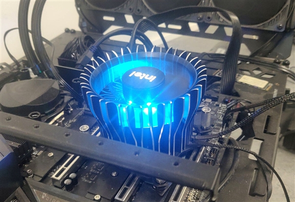 Intel完全解决12代酷睿游戏兼容问题：Denuvo加密作品不再闪退崩溃