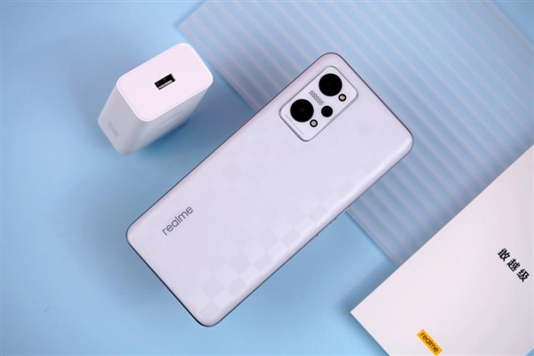 80W千元闪充旗舰！realme真我Q5 Pro开箱图赏