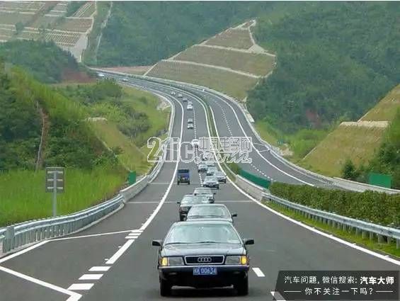 这8条高速“行车秘籍” 救过很多人！
