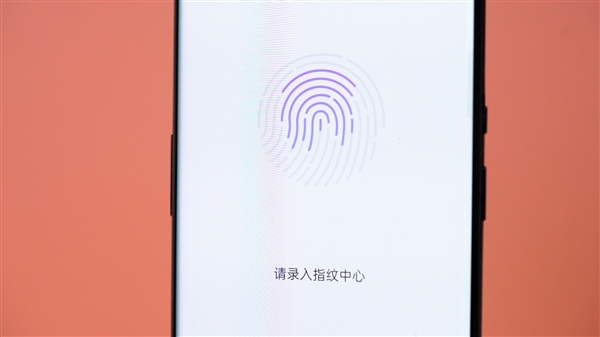 脏手也能一次解锁成功！华为智能门锁视频体验：AI指纹真的强