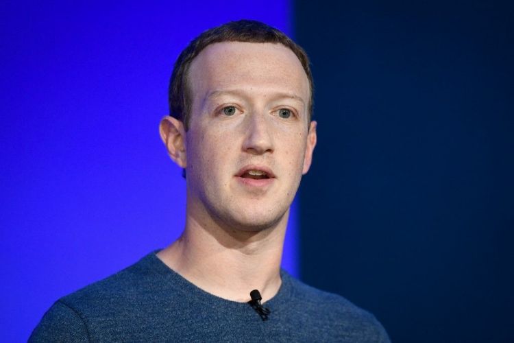 MetaCEOMark Zuckerberg表示，要让AR/VR装置在虚拟世界提供真正的沉浸体验，必须先在网络连接方面有较巨大的进展。法新社