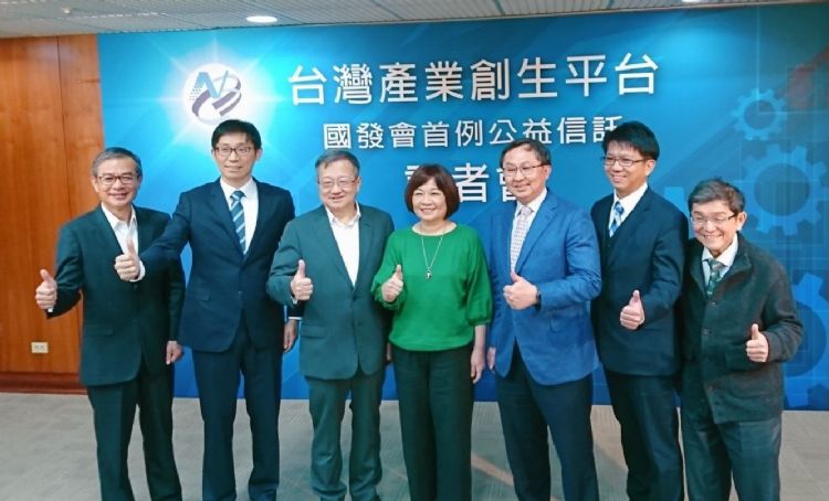 黄日灿：用后天的视角看今天的策略