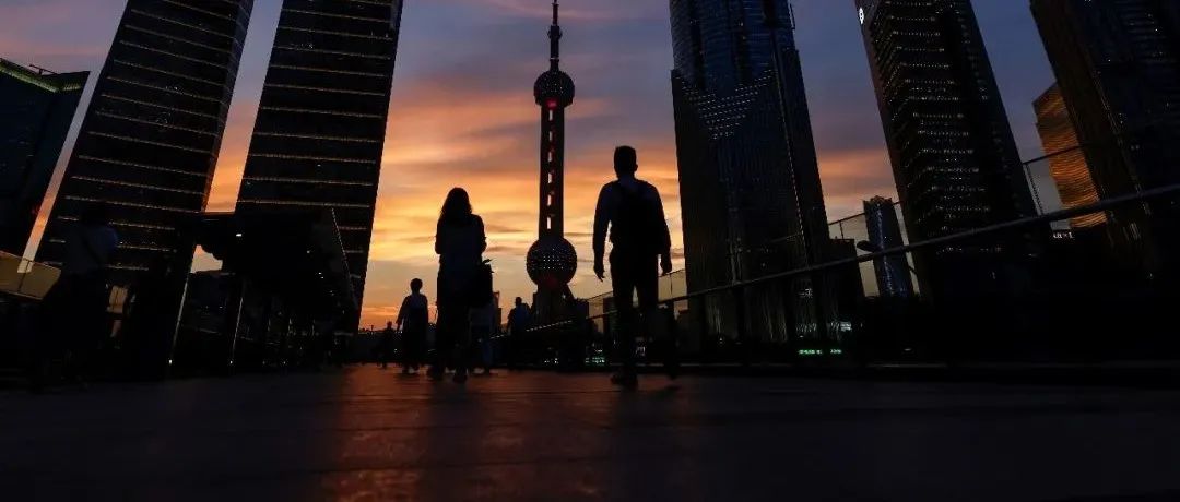 佳能撤离裁员发放巨额赔偿：有员工拿到150万补偿，被指故意拉高国内企业补偿标准；阿里回应优酷股东变更；途虎养车赴港上市｜雷峰早报
