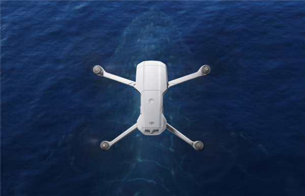 大疆Mavic Air 2无人机套装暴降1300元：支持8K延时 续航34分钟