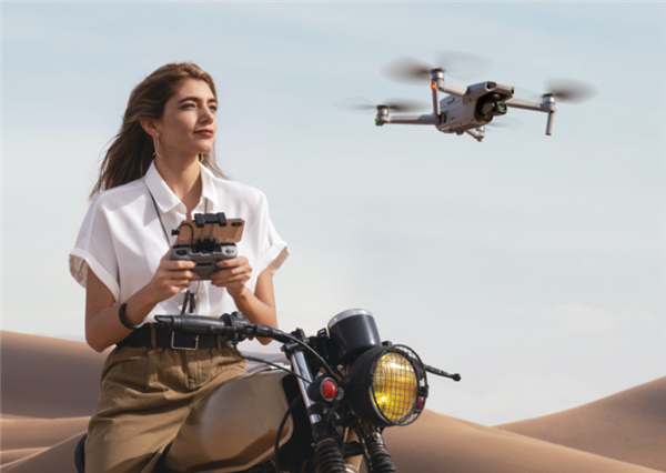 大疆Mavic Air 2无人机套装暴降1300元：支持8K 续航34分钟
