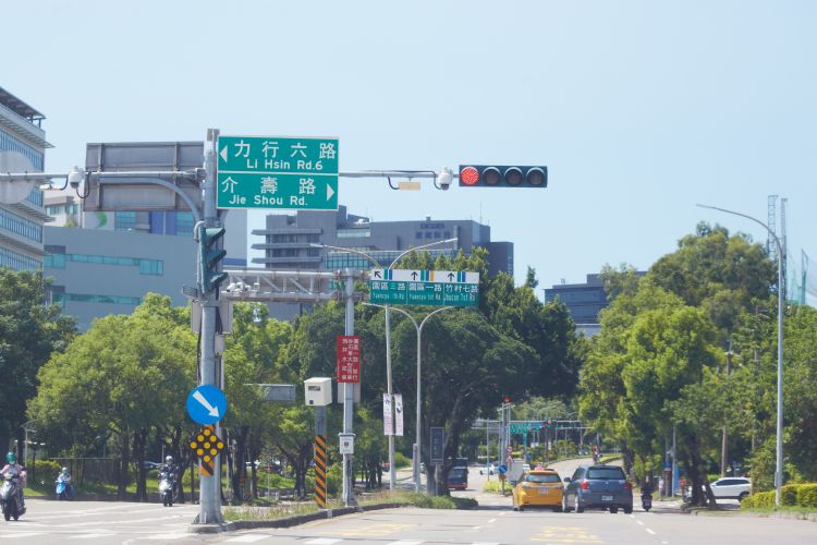 台IC设计人才挖角风向丕变 欧美大厂成最大劲敌、中资转地下化