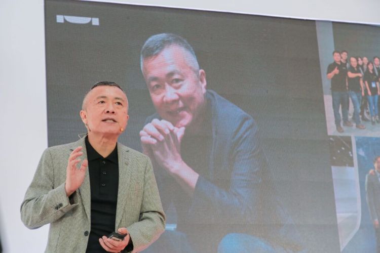 MIH做好进入市场所有准备 郑显聪：5年内见出海口