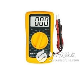 如何用万用表检测ULN2003ag集成块的好坏？