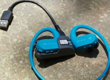 专为极限环境打造 SONY Walkman NW-WS623 无线蓝牙运动数位随身听