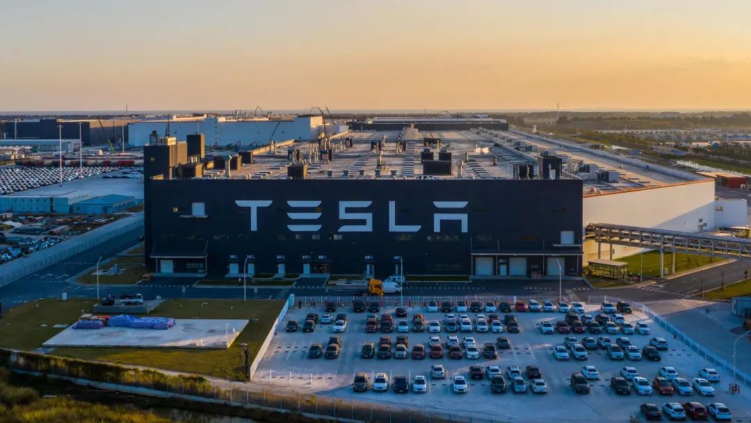 新势力集体围剿Model3，特斯拉的2022年还值得相信吗？
