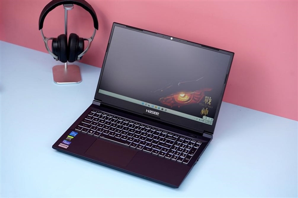 RTX 3050光追显卡仅4999元!战神Z7游戏本图赏