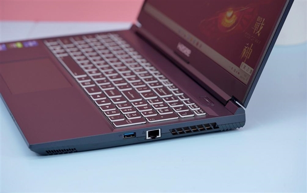 RTX 3050光追显卡仅4999元!战神Z7游戏本图赏