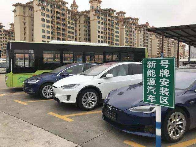 响应产业升级打造新一代充电桩,易能时代推出高效充电桩模块-充电头网