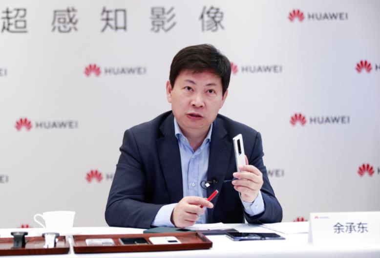 华为是真跌倒了，但小米这次没讨着好