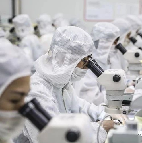 中国追求科技创新美国坐不住，发布新战略下马威！