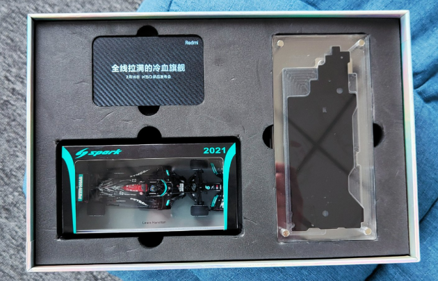 致敬F1七冠王！Redmi K50电竞版邀请函曝光 打造掌上梦幻跑车